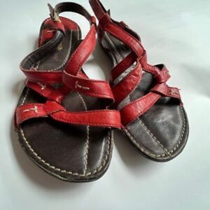 Khrio Sandals Red Leather Strappy Size 40 US 9 Sling Back Open Toe 1" Heel